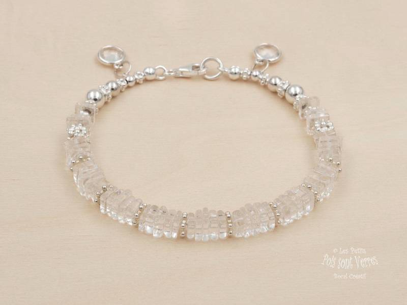 Edelsteine Armband Bestehend Aus Steinen Im Bergkristall Und Silber 925 Perlen Edelsteine Armband Bestehend Aus Steinen Im Bergkristall Und Silber 925 Perlen von PetitsPoisSontVerres