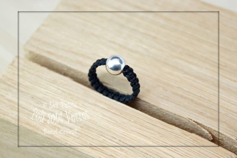 Ring Mit Einem Silber 925 Perle Micromacrame Ring Mit Einem Silber 925 Perle Micromacrame von PetitsPoisSontVerres