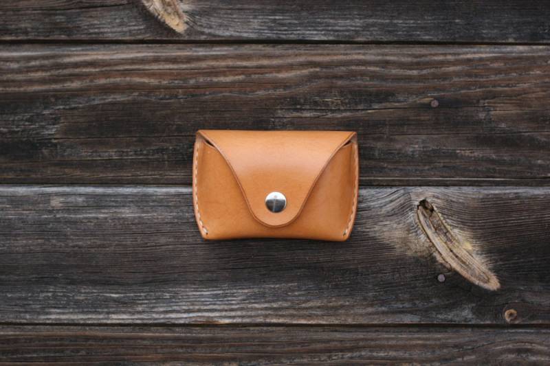 Klapp-Sonnenbrillen Etui Ordner Halter Für Ray Ban Und Persol -Tan von PetkoLeathers