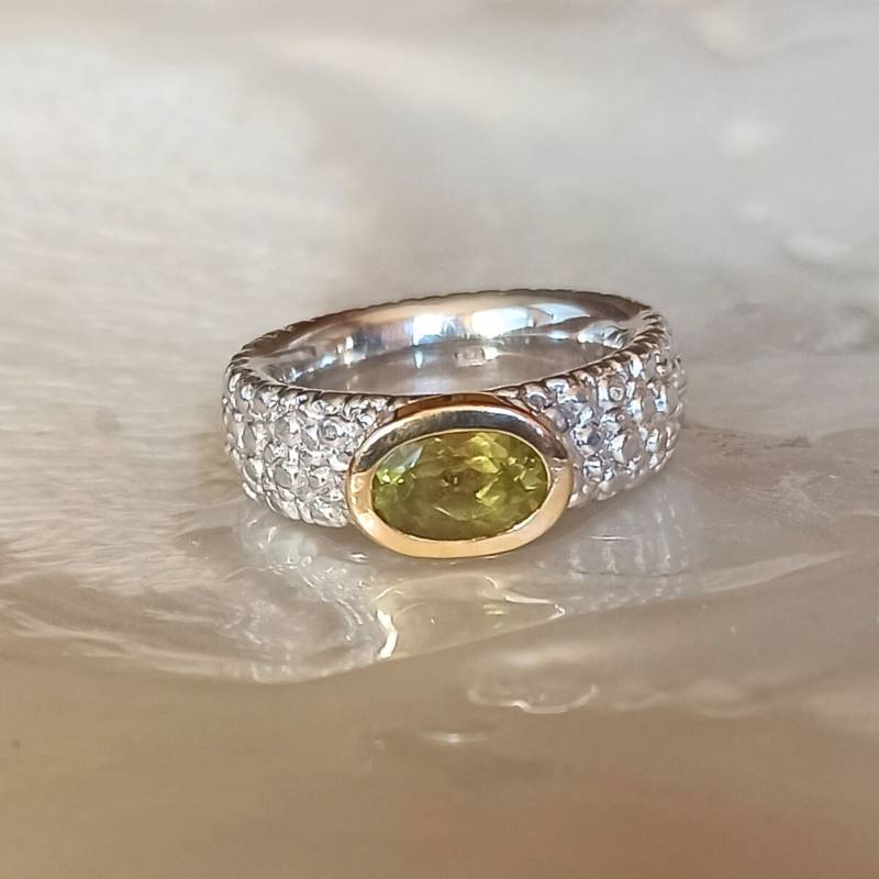 Breiter Ring Silber Mit Struktur Und Edelstein Chrysoberyll von PetraBitschINYU
