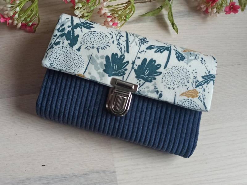 Geldbörse/Portemonnaie Für Damen Mit Cordstoff von PetraHandmadeLaden