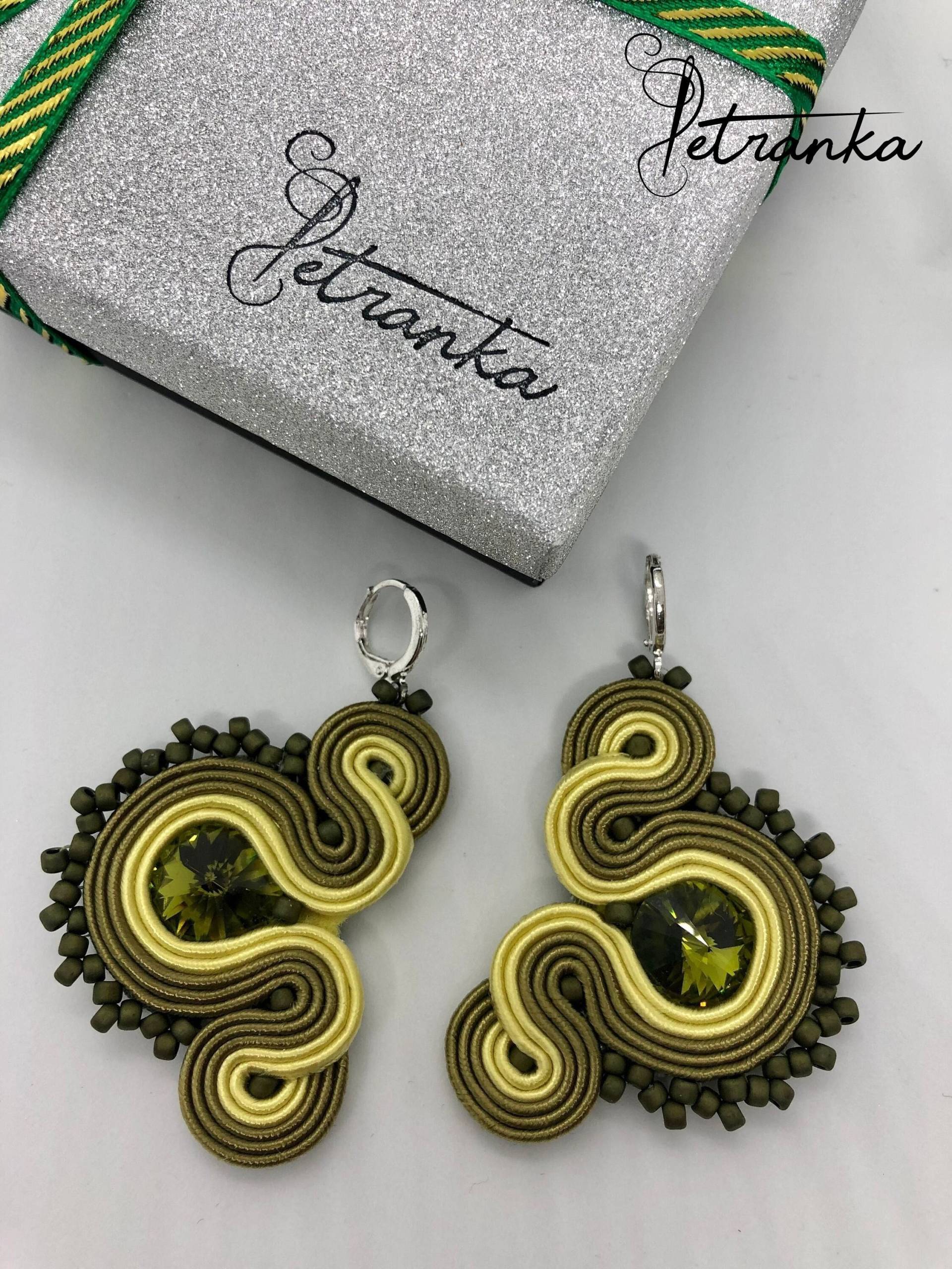 Soutache Grüne Ohrringe, Leichte Silberfarbene Ohrringe Für Mädchen, Geschenk Sie, Hochzeits Ohrringe, Party Prom von Petrankasvk