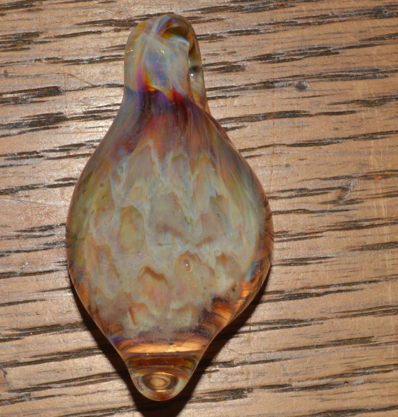 Glasanhänger Tropfen in Double A. Lila - Handgeblüht von PetrichorArts