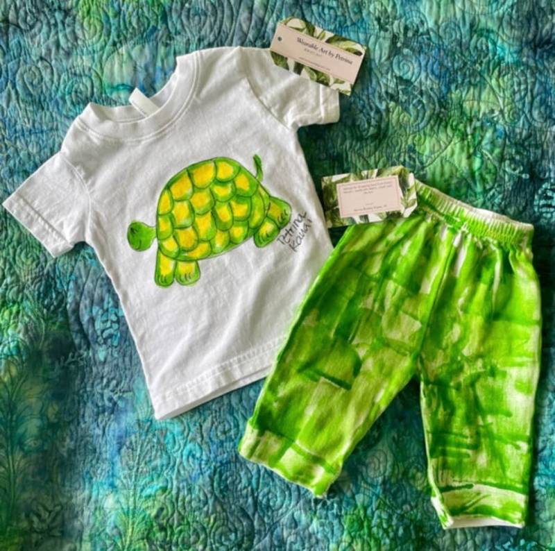 Handbemaltes Kauai Baby Outfit Geschenkset Zur Geburt von PetrinaBlakely