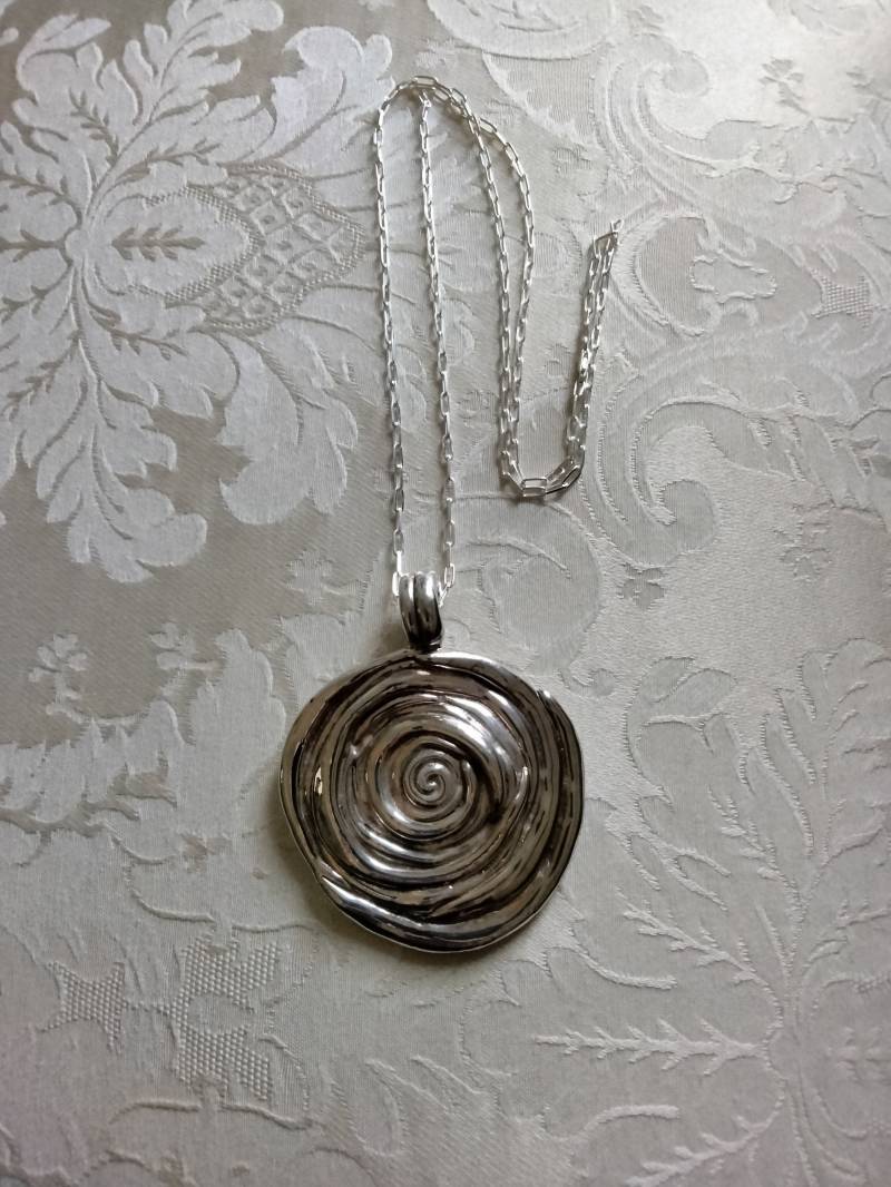 sterling Silber Großer Moderner Anhänger Mit Kette von PetronellaGDesigns