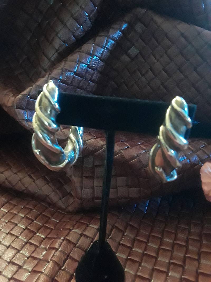 sterling Silber Halbmond Twist Pierced Ohrringe von PetronellaGDesigns