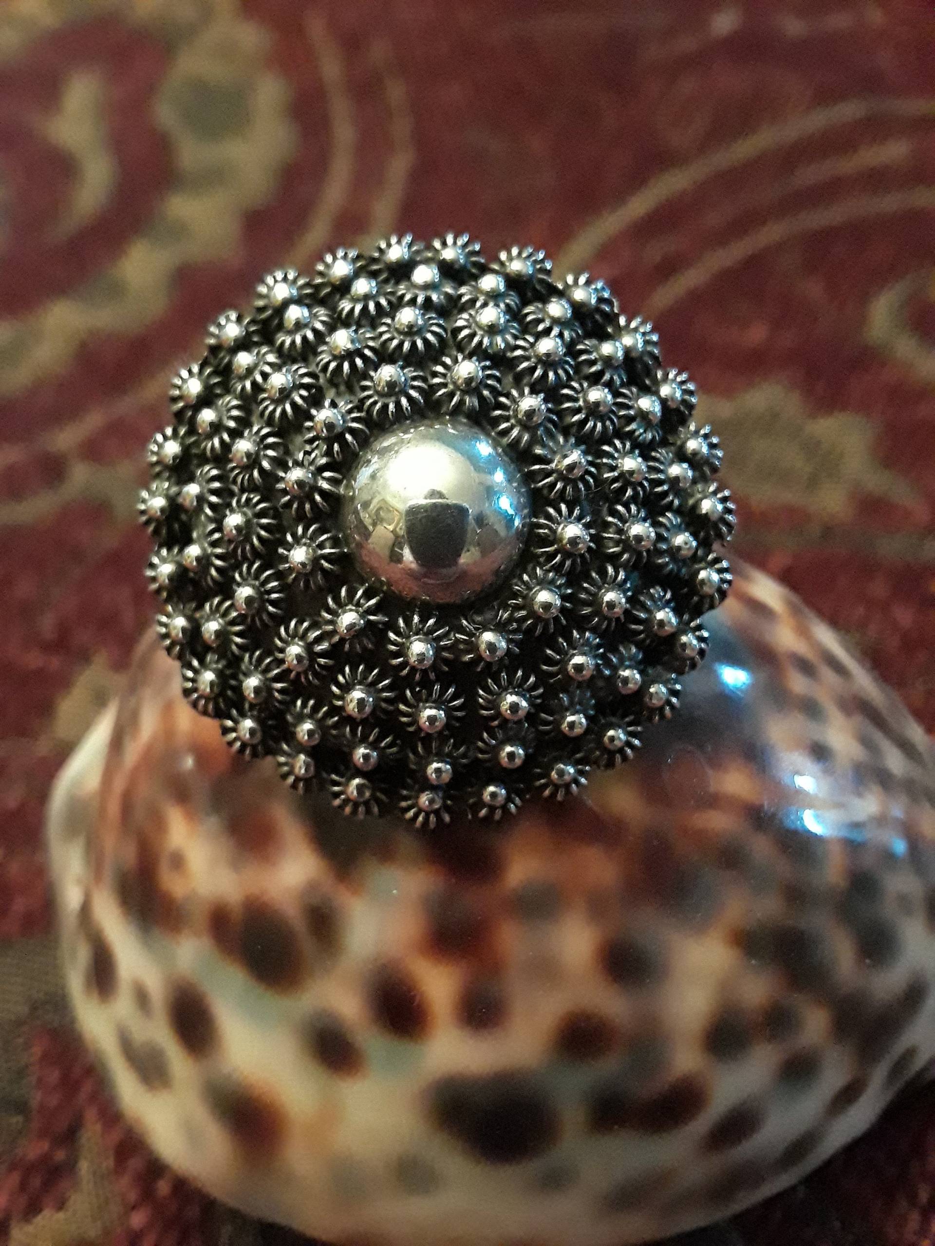 sterling Silber Runde Knob Vintage Brosche von PetronellaGDesigns