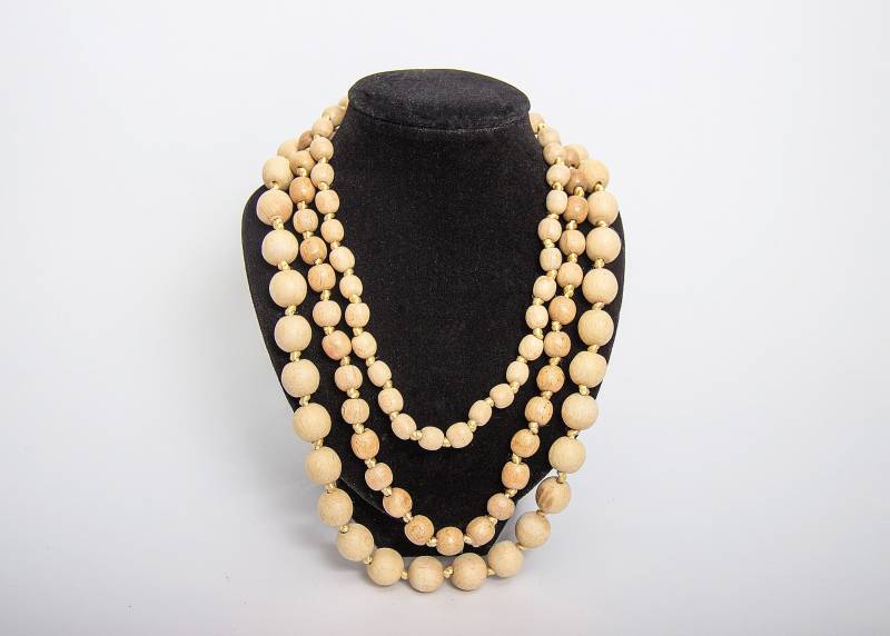 Gehäkelte Holzperlenkette - Statement Schmuck Für Jeden Tag von Petrykovka