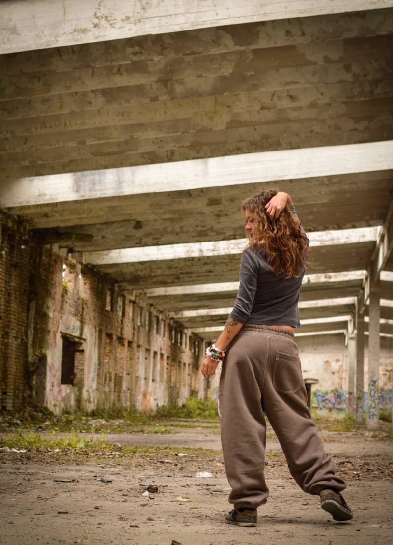 Hellbraune Baumwolle Jogginghose Unisex Hose Mit Tiefem Schritt von PeuShop