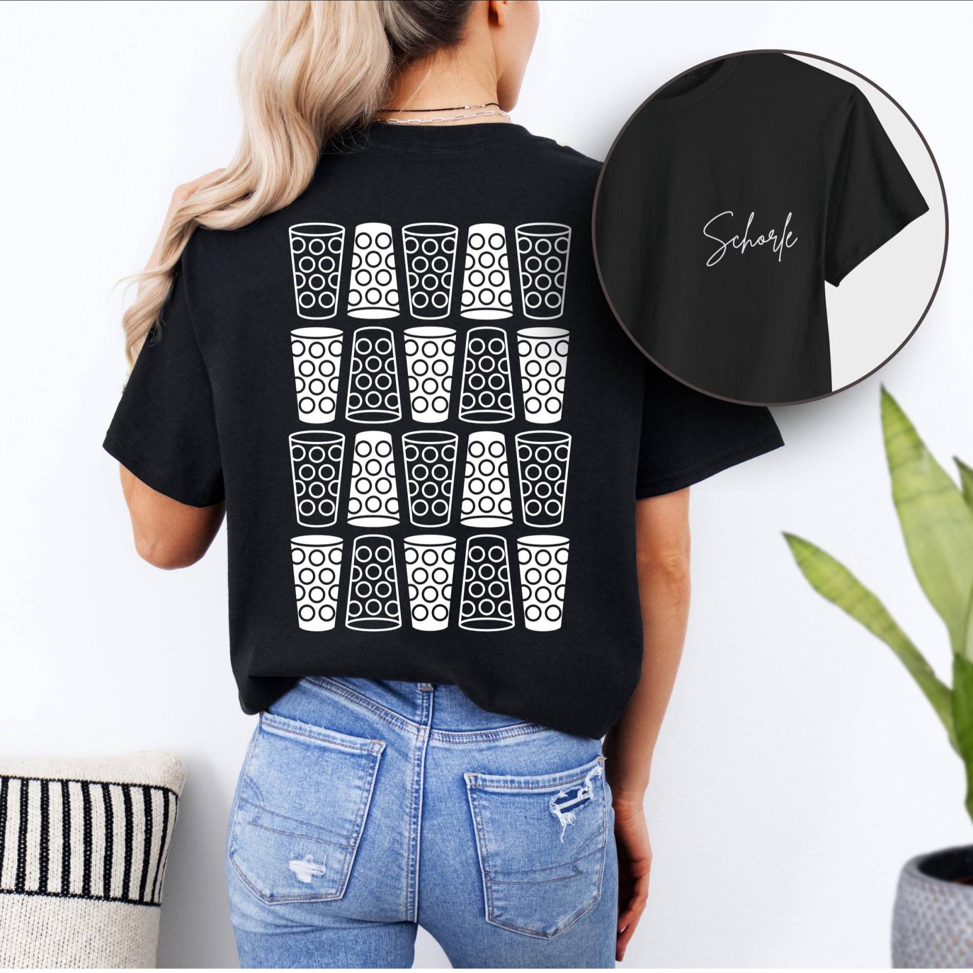 Schorle Frau Shirt Pfalz - Schwarz Dubbeglas Print Pfälzer Mädel Weinfest Outfit, Jga T-Shirt, Lustiges Damen Riesling Schorle Frau Shirt Pfalz - Schwarz Dubbeglas Print Pfälzer Mädel Weinfest Outfit, Jga T-Shirt, Lustiges Damen Riesling von Pfalzmomente