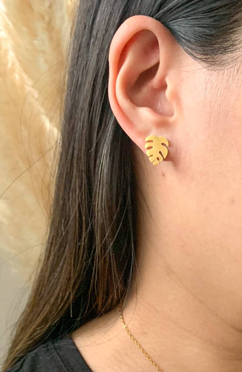 Edelstahl Ohrringe Stecker Monstera Blatt| Earrings | Geschenk Für Pflanzenliebhaber| Gold| Silber| Allergikergeeignet| Ohrstecker von PhamousPlantsShop