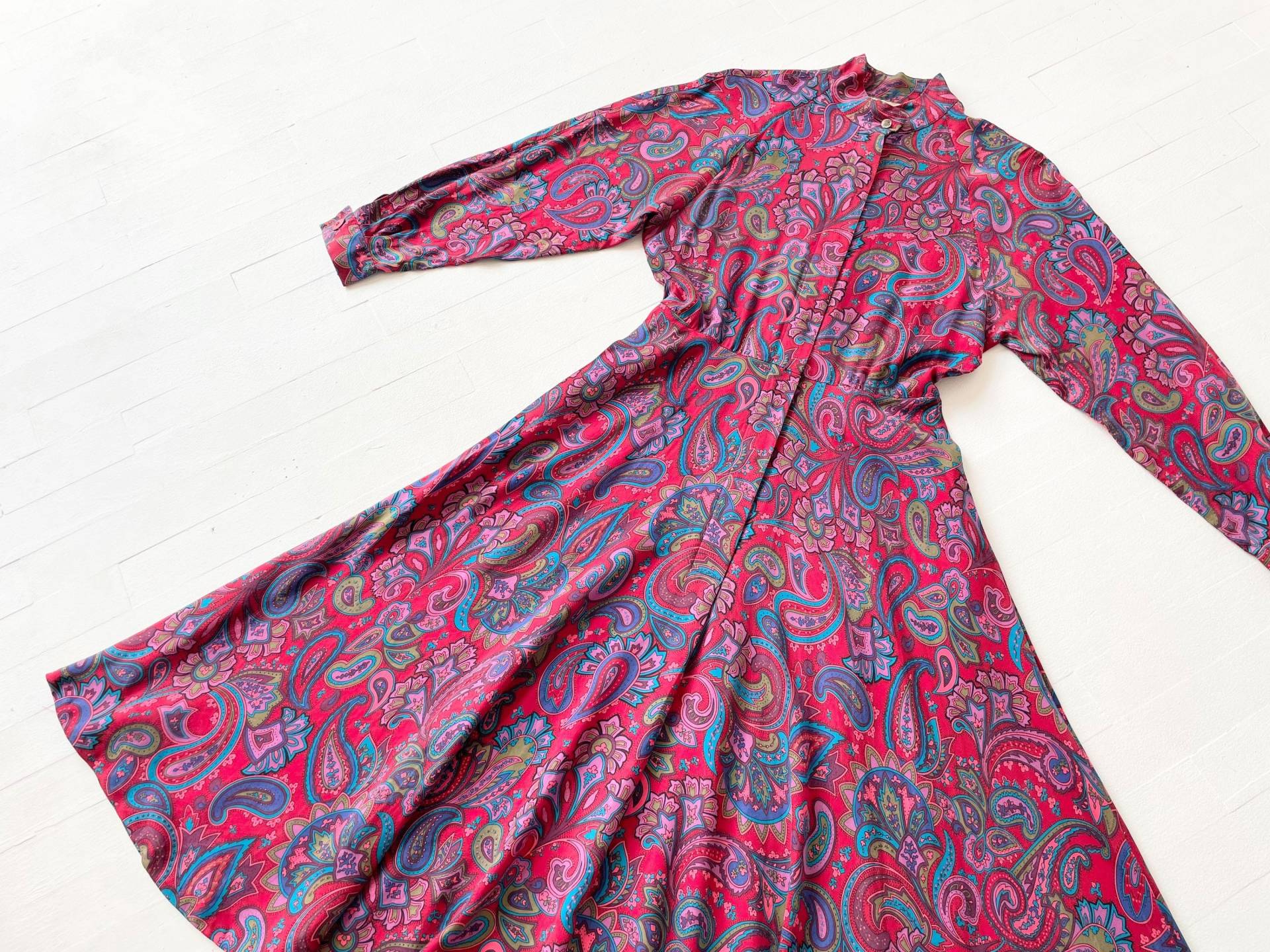 1980S Burgunderrotes Paisley Print Kleid von PhenixVintage