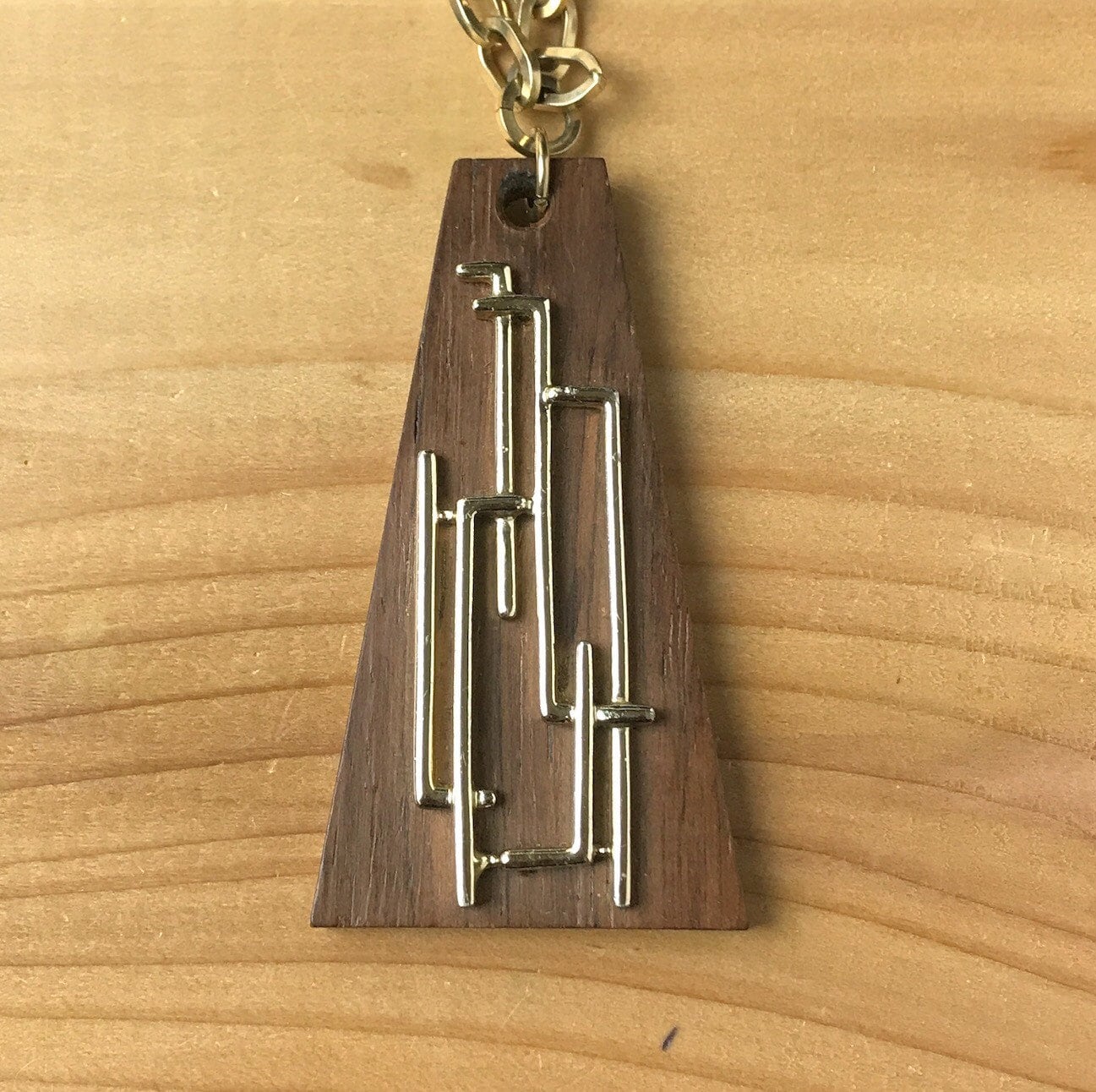 Vintage Modernist Abstrakte Vergoldete & Rosenholz Sarah Coventry Anhänger Halskette Vintage Modernist Abstrakte Vergoldete & Rosenholz Sarah Coventry Anhänger Halskette von PheonixJewel