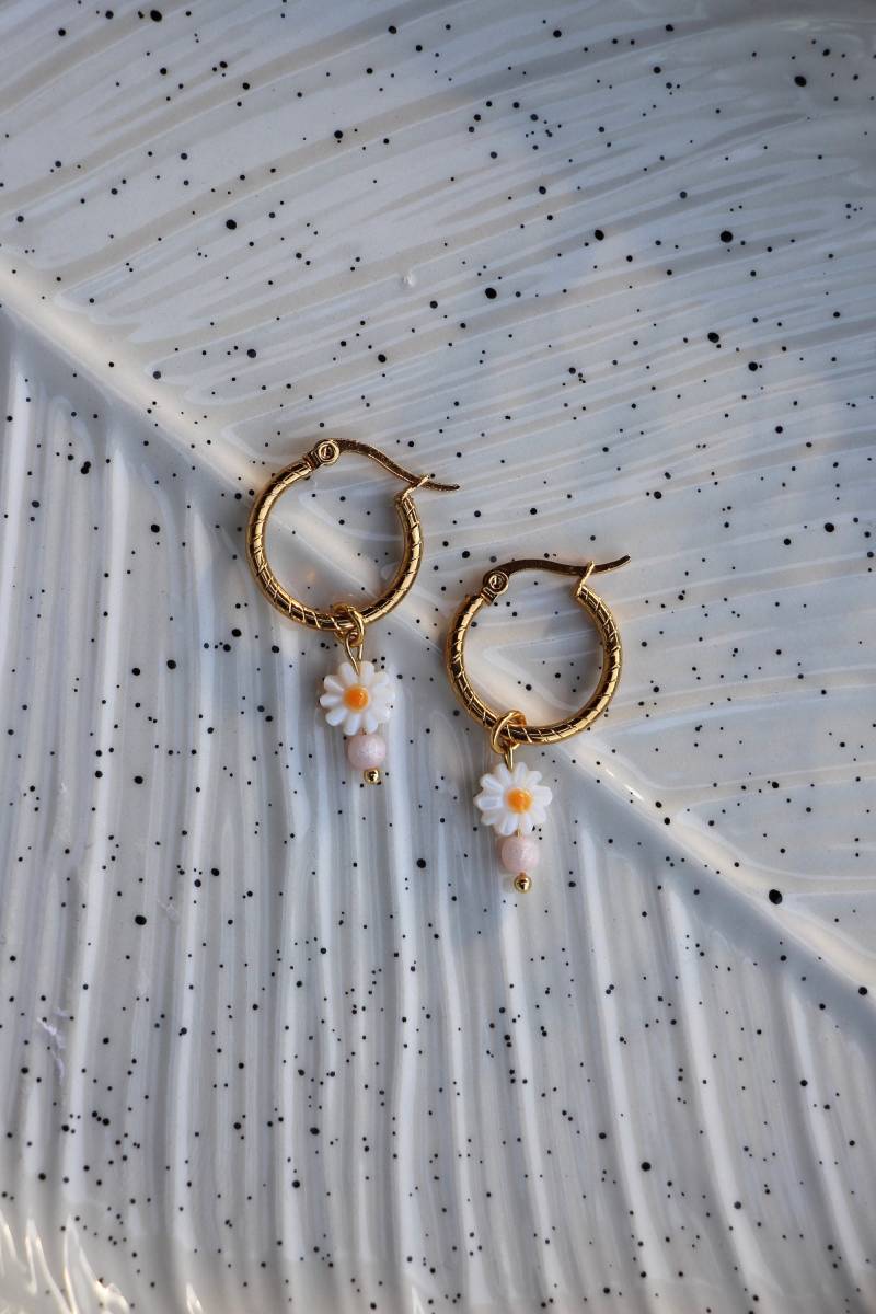 Edelstahlohrringe Mit Handgefertigten Blumen - Anhängern von PhilaVida