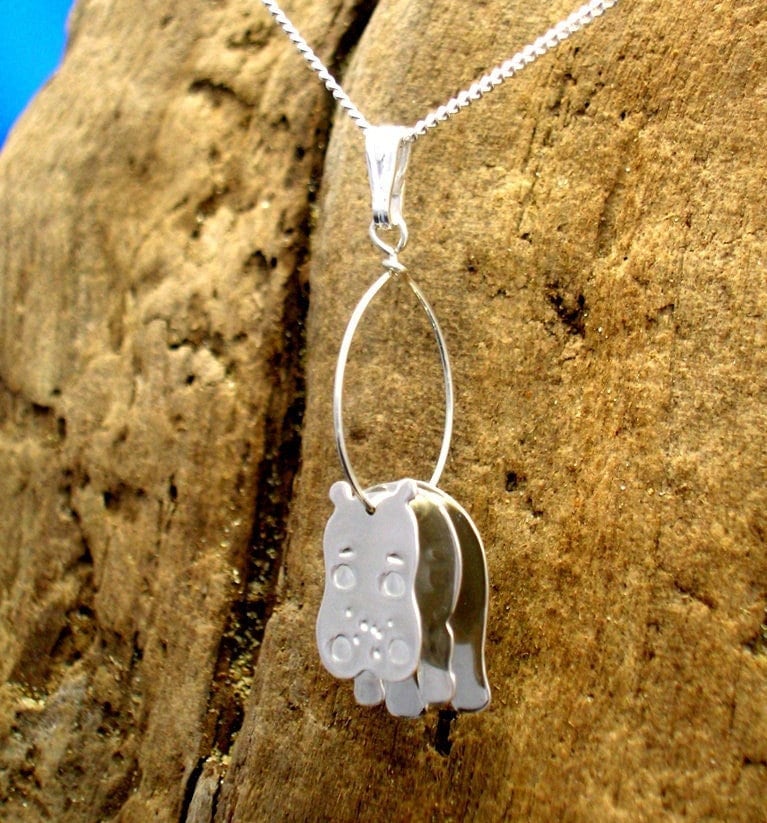 Handgefertigte Sterling Silber Hippo Halskette 3D Tier Anhänger von PhilipTulley