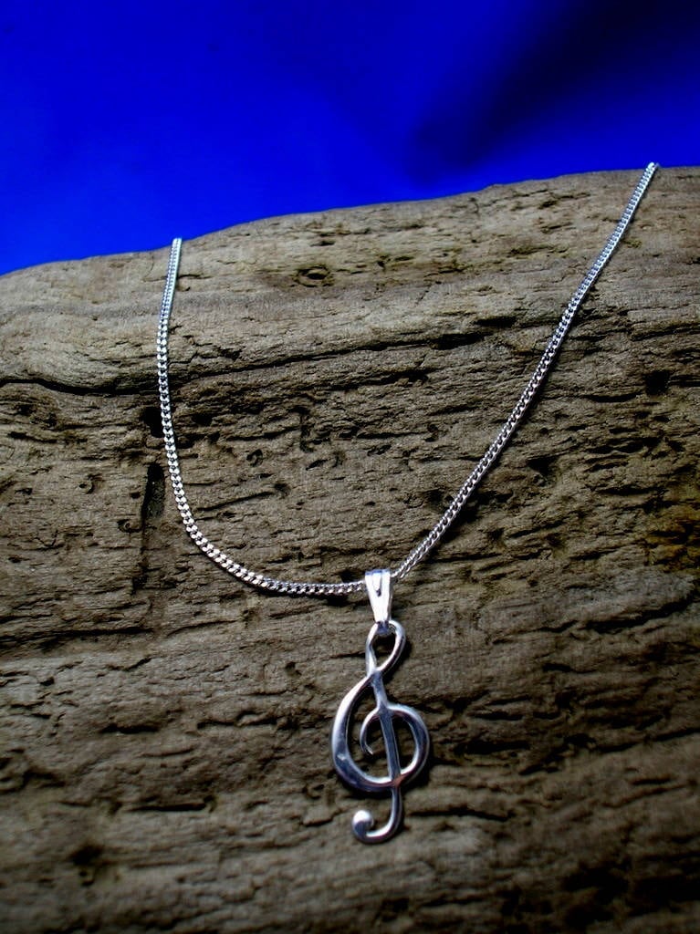 Violinschlüssel-Anhänger-Halskette Handgemachtes Musik-Schmuck-Geschenk von PhilipTulley