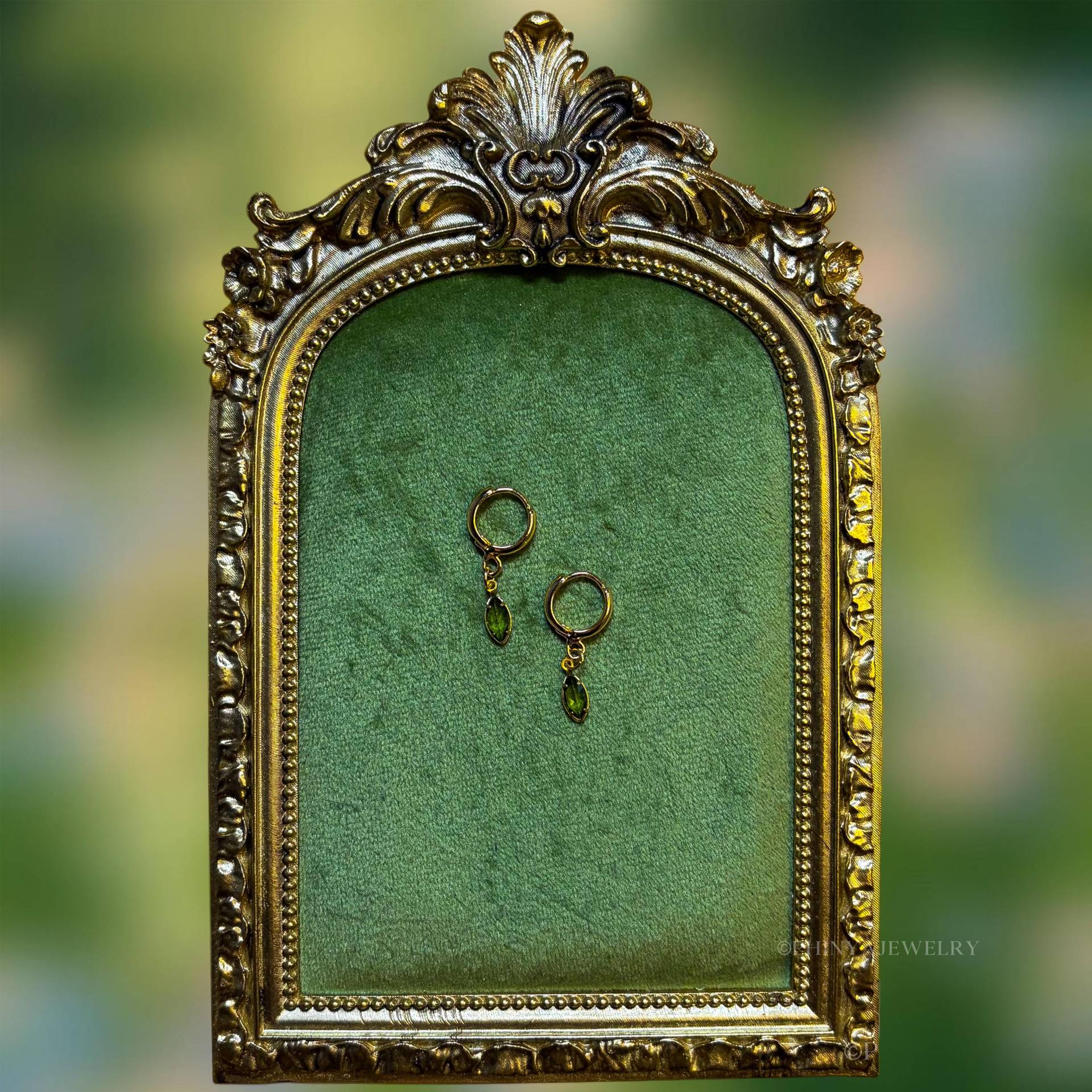 Handgemachte Creolen in Modell „Tamara" || 18K Gold Rhodiniert Zirkonia Blattanhänger Handmade Gift von PhinyaJewelry