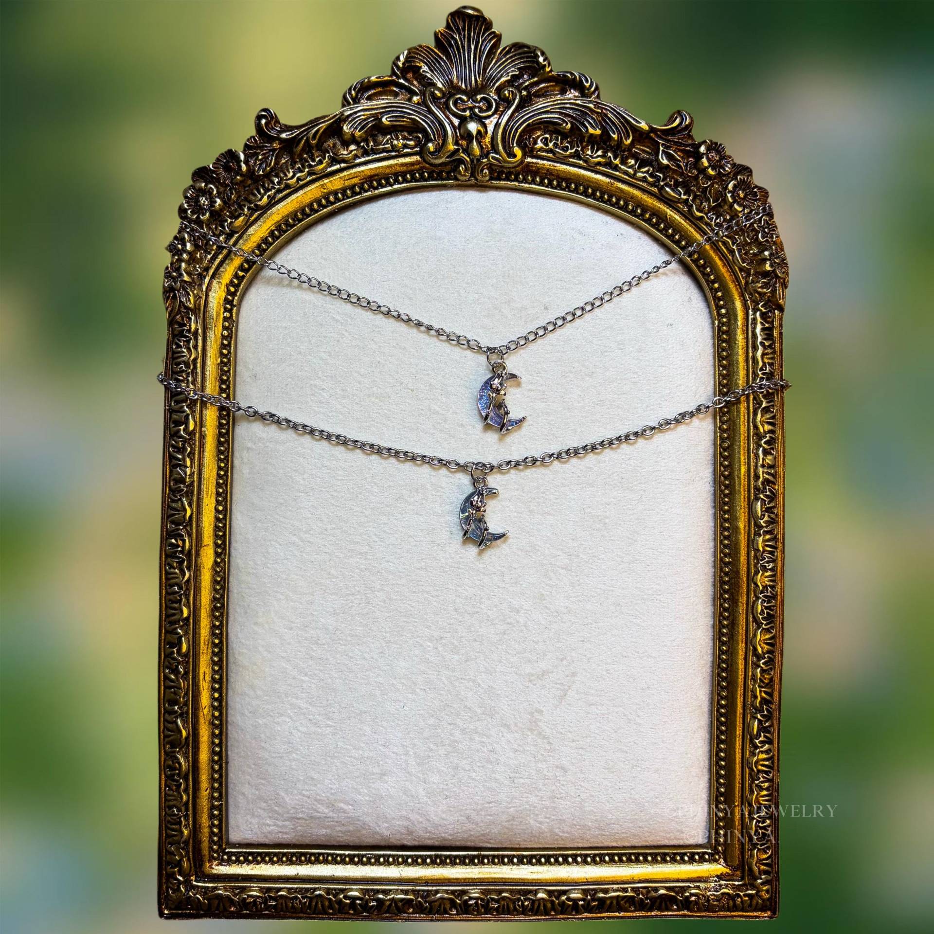 Handgemachte Halskette in Modell „Mondschein" || Stainless Steel Gliederkette Mit Anhänger Handmade Gift von PhinyaJewelry