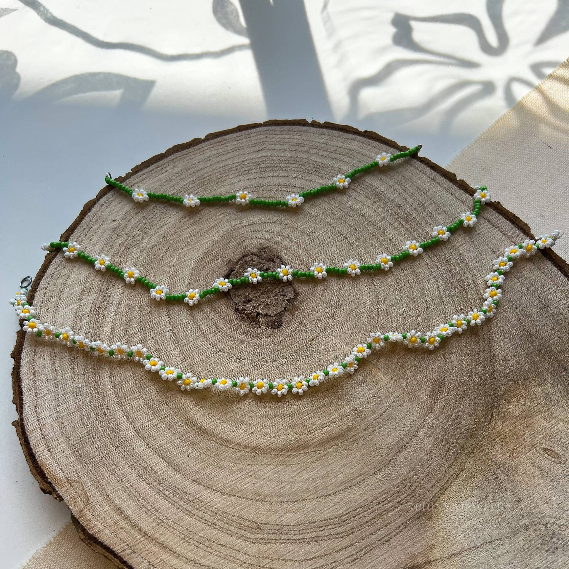 Handgemachtes Blümchenset in Modell „Daisy" Oder „Hana" || Blümchenkette Blümchenarmband Schmuckset Miyukiperlenkette Und Armband Handgemachtes Blümchenset in Modell „Daisy" Oder „Hana" || Blümchenkette Blümchenarmband Schmuckset Miyukiperlenkette Und Armband von PhinyaJewelry