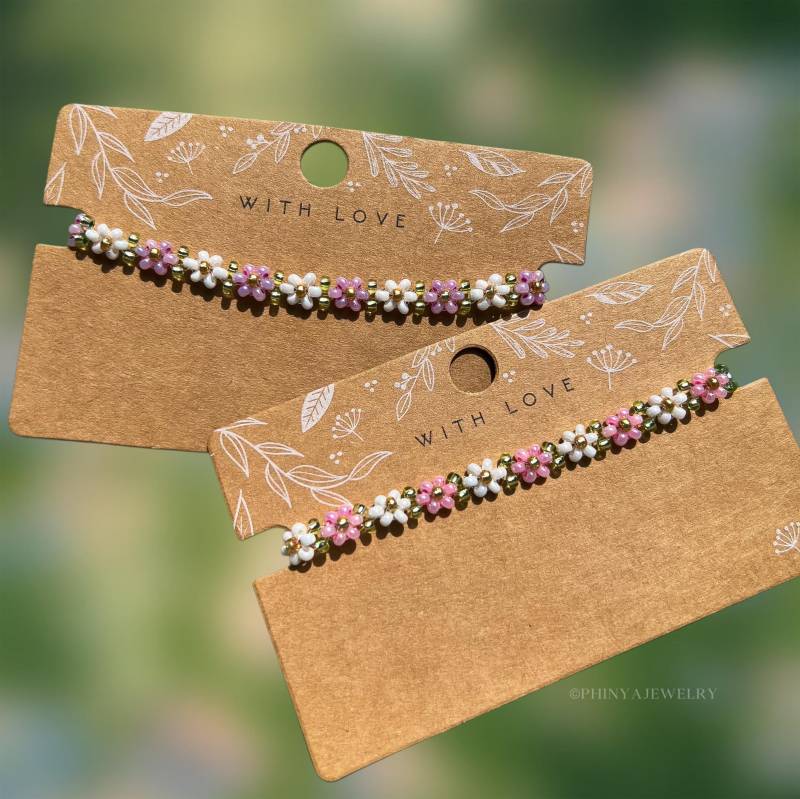 Handgemachtes Miyukiperlenarmband in Modell „Aiyana" || Buntes Blümchenarmband Handmade Gift von PhinyaJewelry