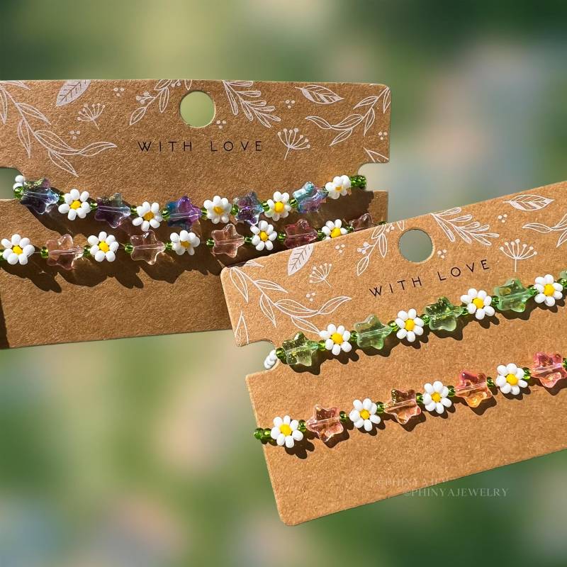 Handgemachtes Miyukiperlenarmband in Modell „Estelle" || Buntes Blümchenarmband Sternenperlen Handmade Gift von PhinyaJewelry