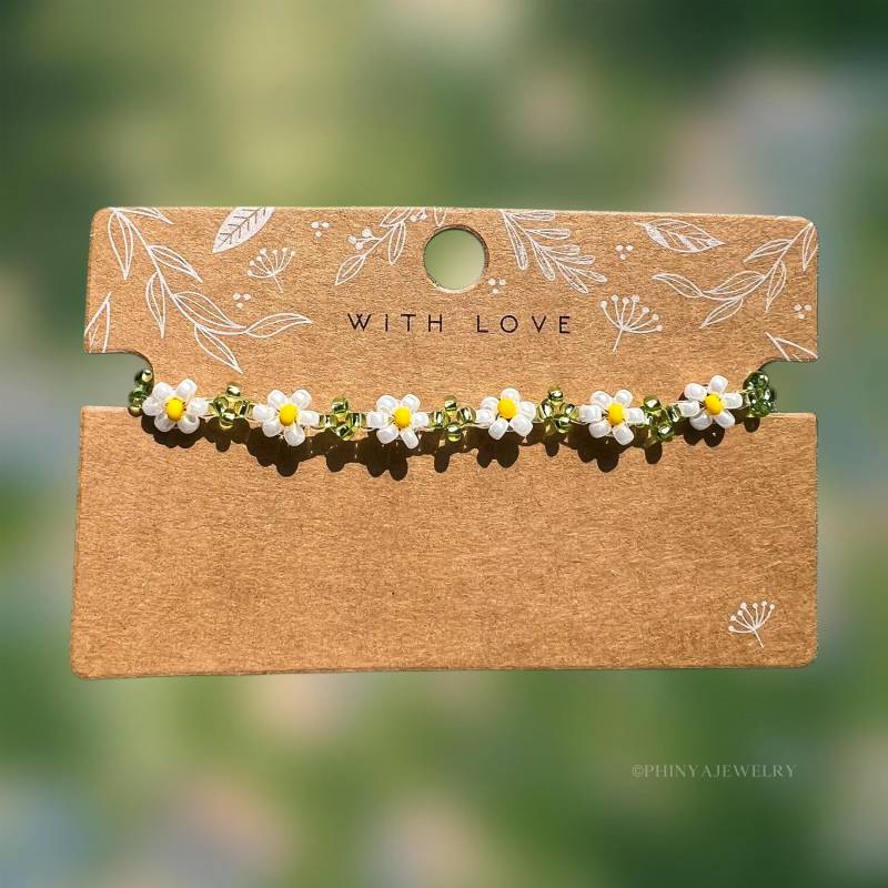 Handgemachtes Miyukiperlenarmband in Modell „Lily" || Buntes Blümchenarmband Handmade Gift von PhinyaJewelry