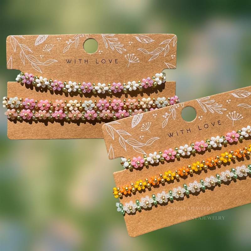 Handgemachtes Miyukiperlenarmband in Modell „Rosalie" || Buntes Blümchenarmband Personalisierbarer Schmuck Handmade Gift von PhinyaJewelry