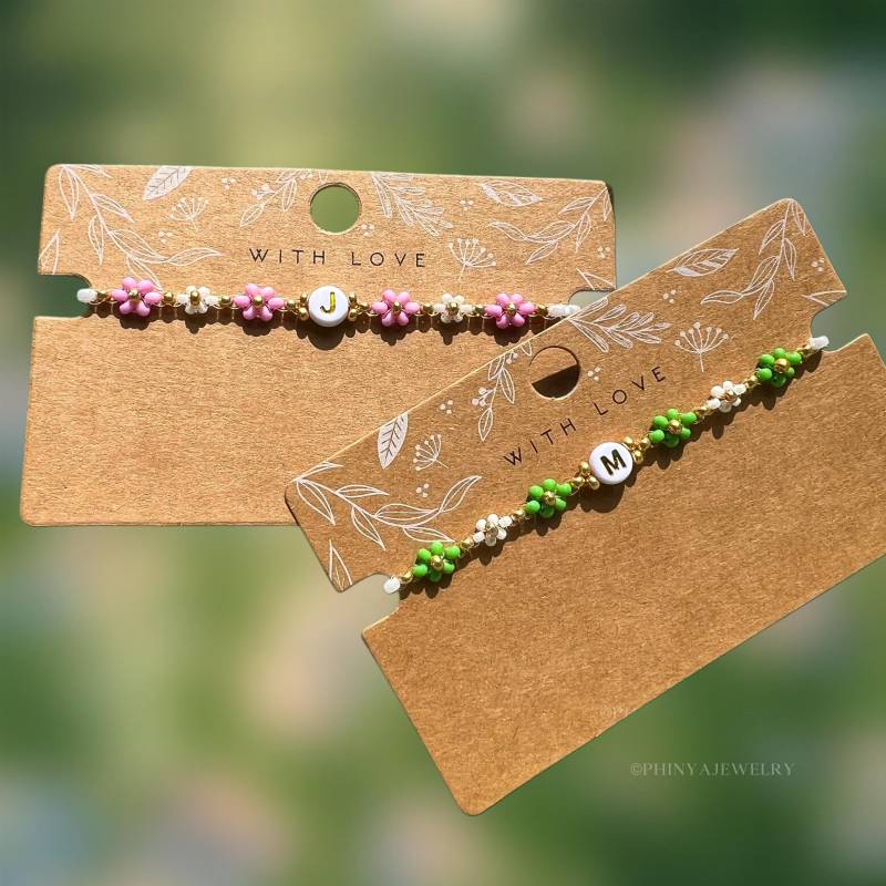 Handgemachtes Miyukiperlenarmband in Modell „Rosie" || Buntes Blümchenarmband Personalisierbarer Schmuck Handmade Gift von PhinyaJewelry