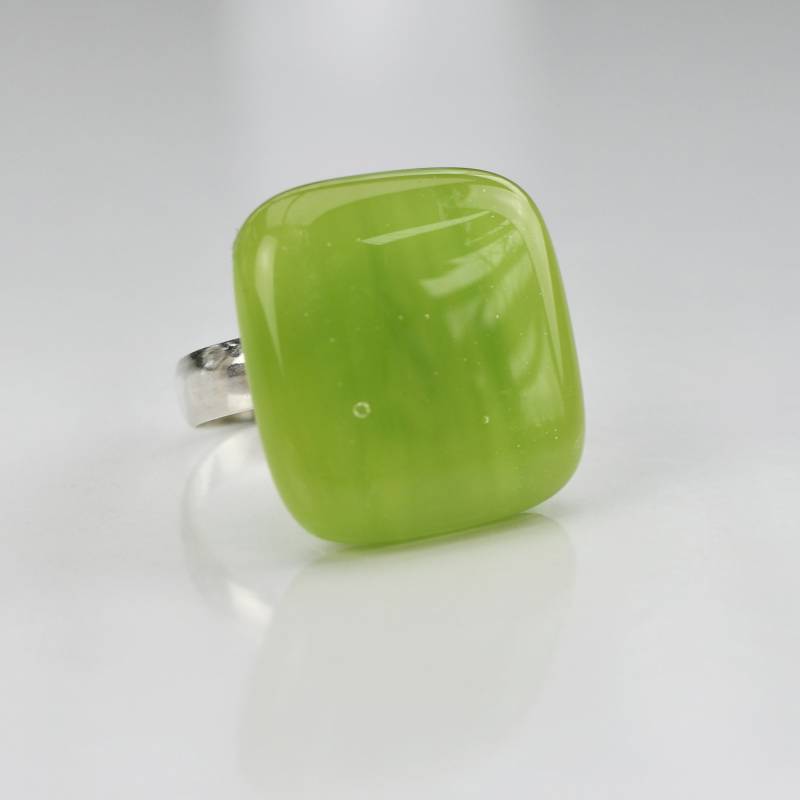 Fusingring, Hellgrün, Leicht Marmoriert, Verstellbar von Phleos