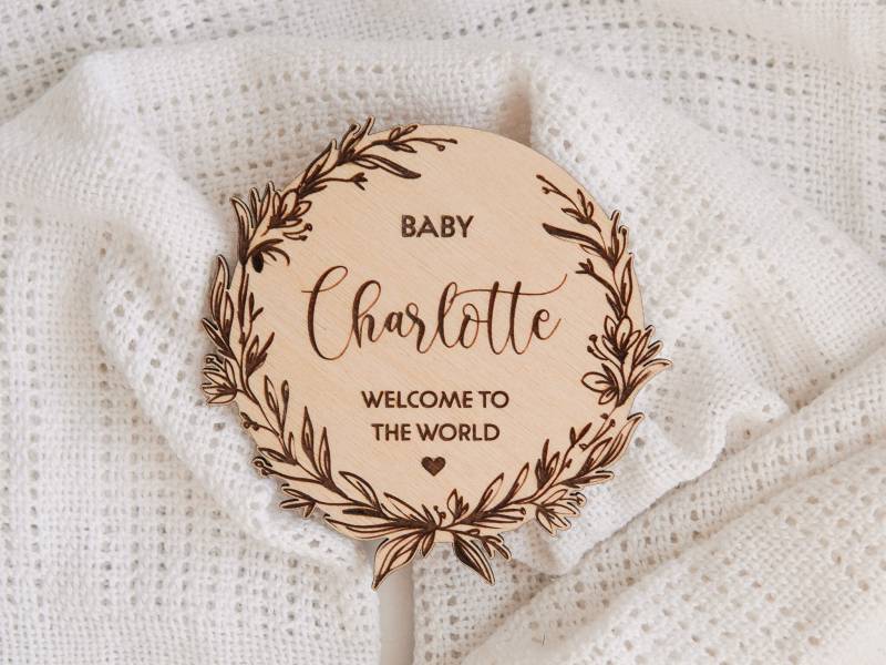 Personalisierte Hallo Welt Geburtsankündigung Zeichen Willkommen in Der Baby Ankunftsschild Geburtsanzeige Plaque Hello World von PhoenixCove
