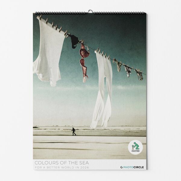 Photocircle Die Farben des Meeres Wandkalender 2026 mit abstraker Fotokunst von der Nordsee von Photocircle