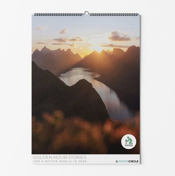 Photocircle Golden Hour Stories Wandkalender 2026 / Fotokalender mit Goldene Stunde Landschaftsbildern von Reiner Hofer von Photocircle