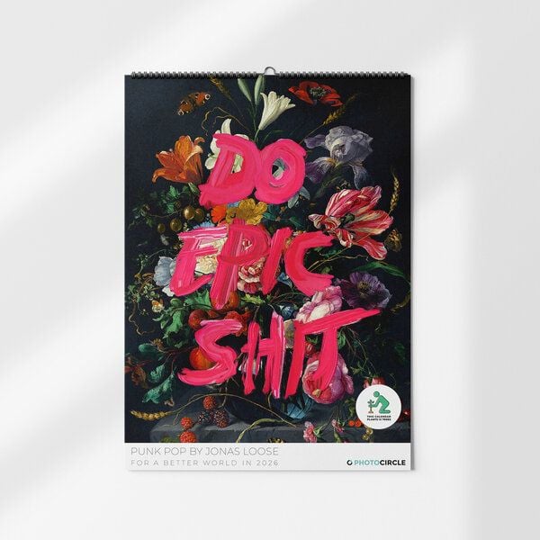 Photocircle Wandkalender Punk Pop 2026 – Renaissance trifft Popkultur: Kunstkalender mit lustigen Sprüchen von Photocircle