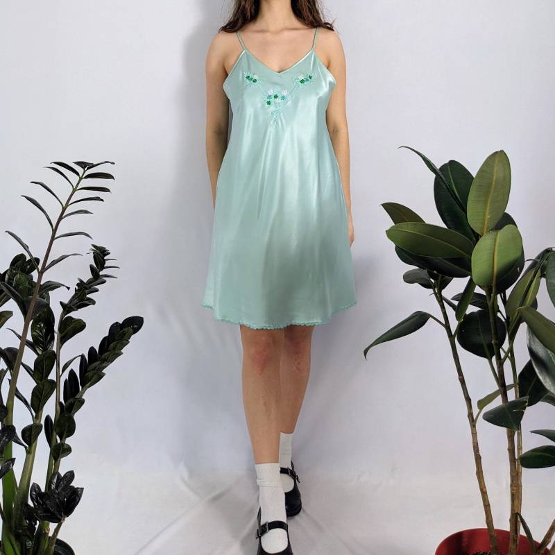 Vintage Besticktes Grünes Satin Slip Kleid 1970Er Jahre von Phrodyte