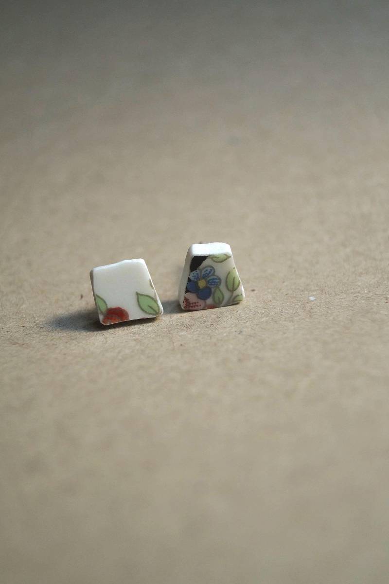 Aura - Blumige Porzellanohrringe, Ohrstecker, Silberstecker, Porzellanohrstecker, Geschenk Für Freundin, Schmuckgeschenk von PiaHeise