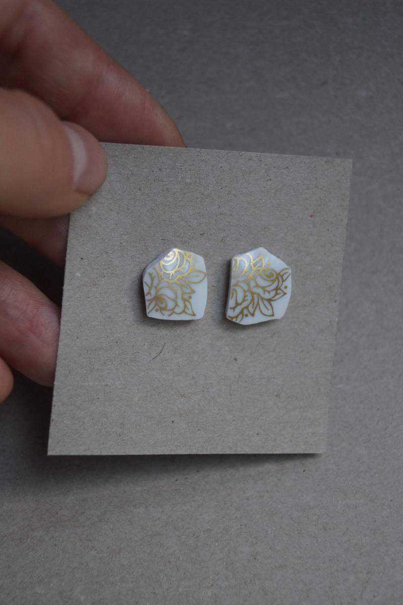 Goldi - Goldene Porzellanohrringe, Ohrringe Aus Porzellan, Porzellanschmuck, Schmuck Porzellan von PiaHeise