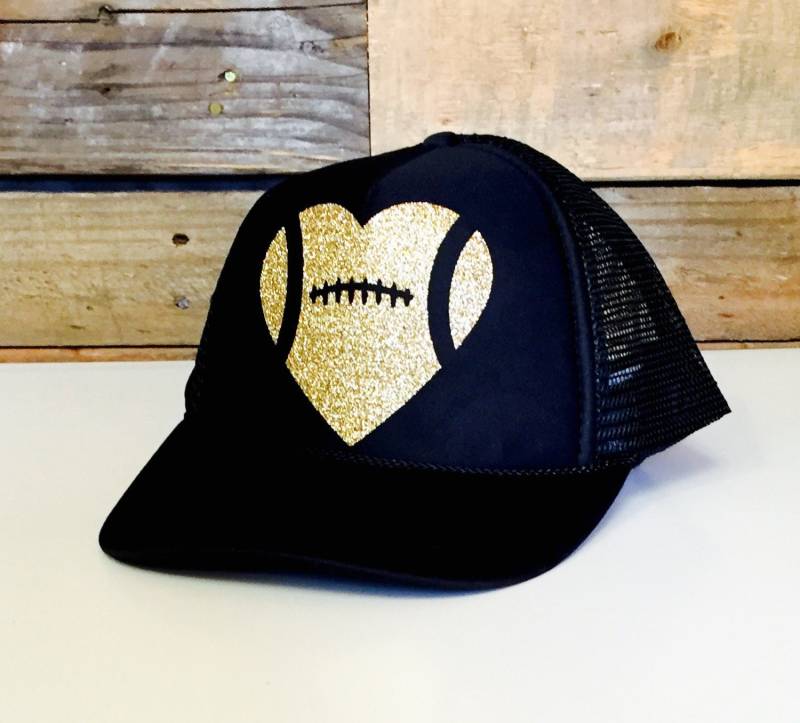 Fußball Herz Trucker Hut | Fußballhut Mama Mützen Geschenke Weihnachtsgeschenke Momlife Geschenkideen Mütter von PiaMiaBoutique