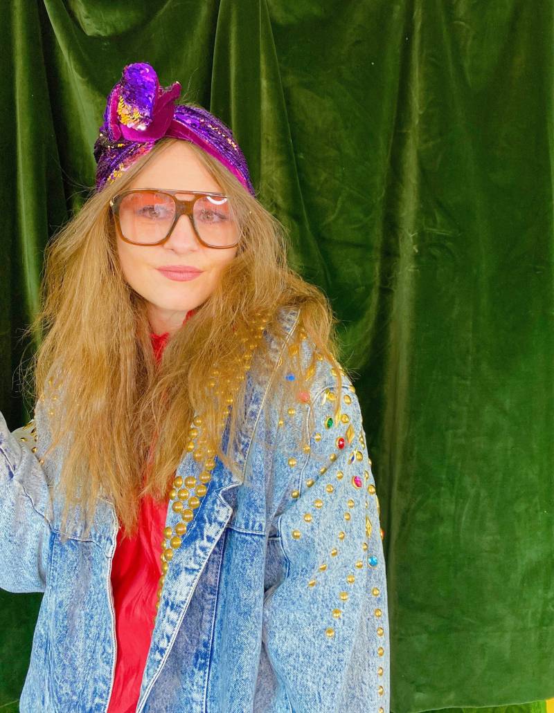 Meerjungfrau Wendbarer Schillernder Amethyst Lila Pailletten Turban Haarwap + Magenta Samtfutter. Hollywood Glamour Mardi Gras Kostüm-Accessoire Meerjungfrau Wendbarer Schillernder Amethyst Lila Pailletten Turban Haarwap + Magenta Samtfutter. Hollywood Glamour Mardi Gras Kostüm-Accessoire von PicaPicaFeathers