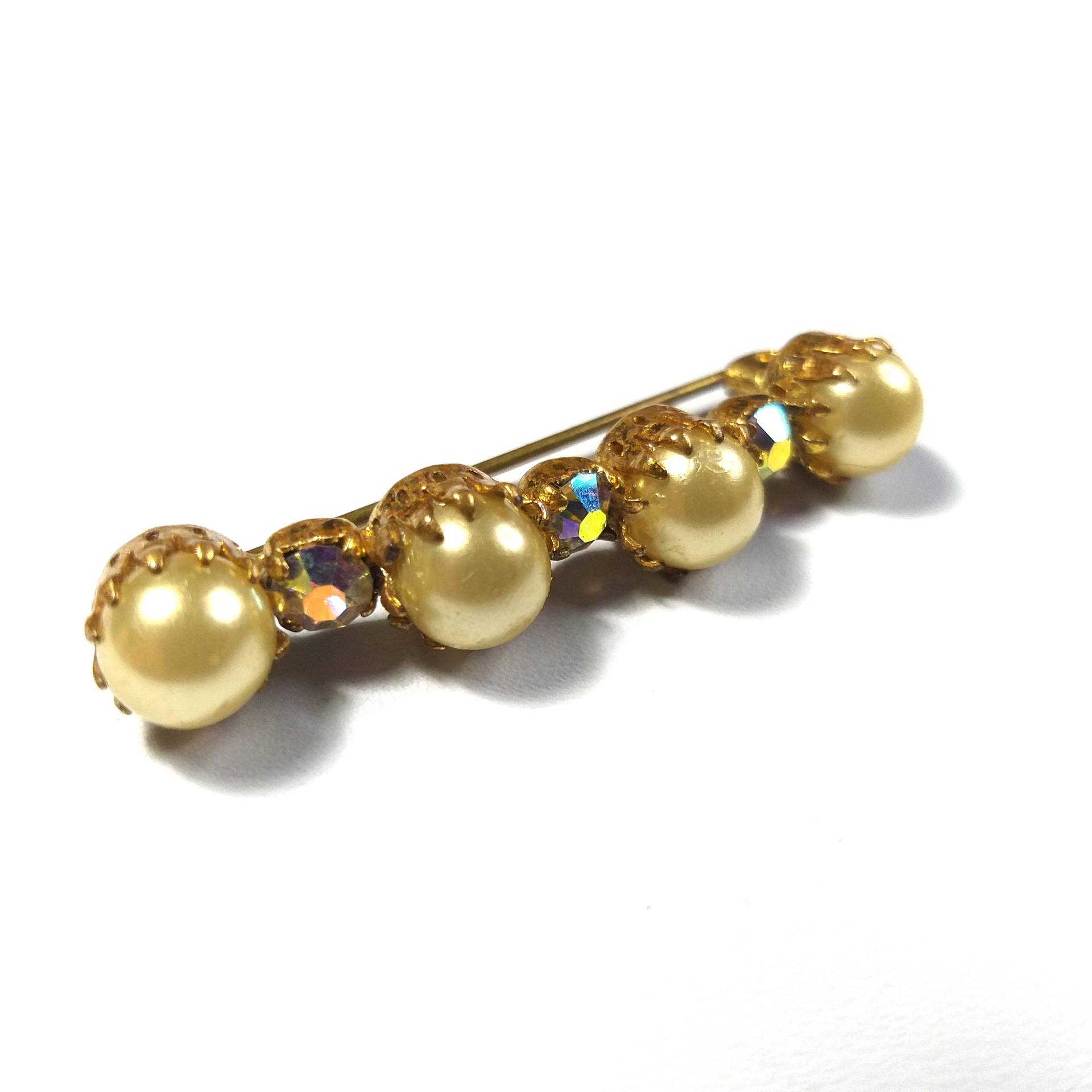 Kunstperlen Und Ab Strass Stabbrosche, Seltene Perle Aurora Borealis Vintage Goldfarbene Glasperlenbrosche 30Er-50Er Jahre von PicasolaVintageShop
