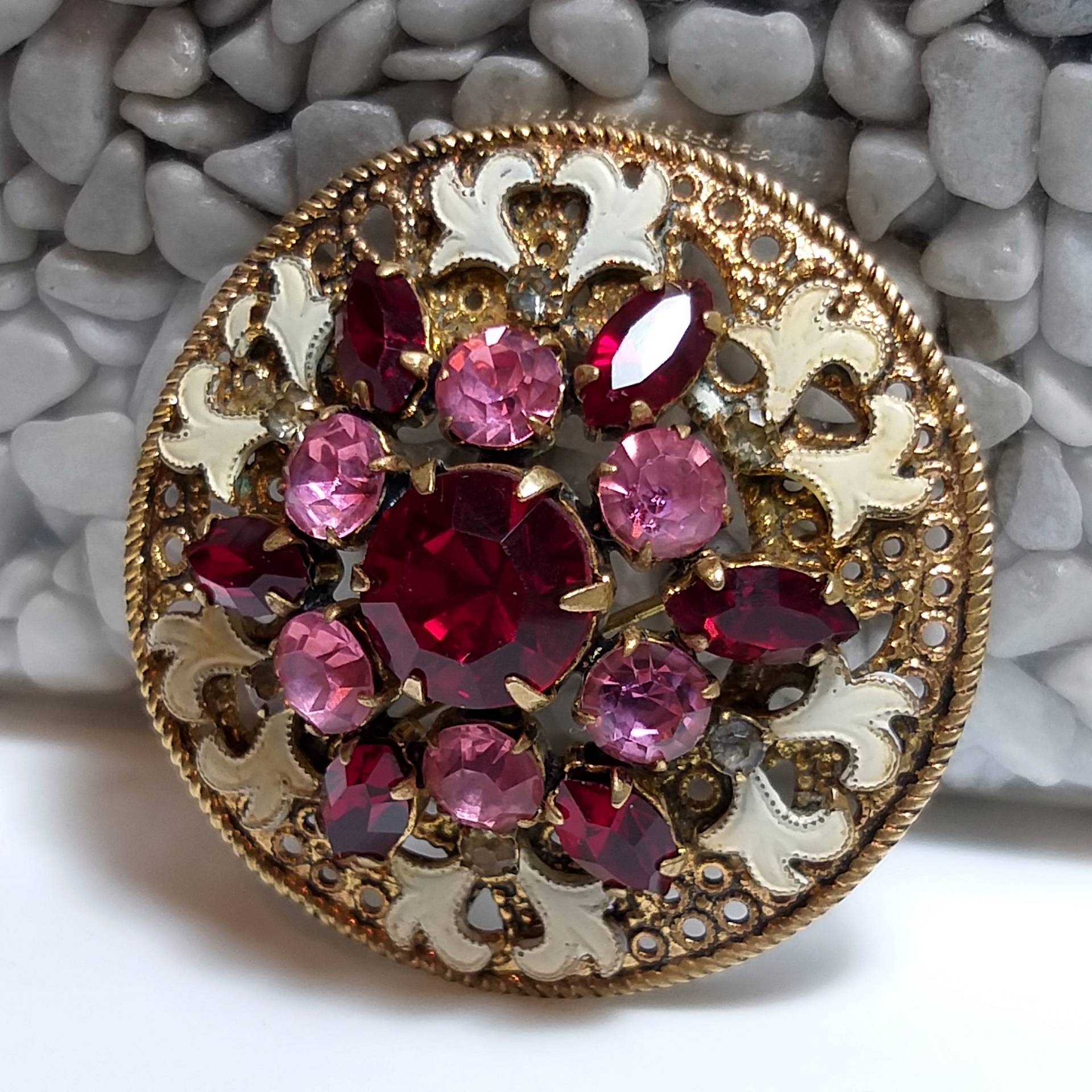 strass Und Emaille Filigran Brosche Vintage von PicasolaVintageShop