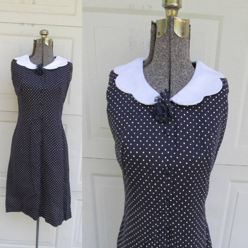1960S Ärmelloses Kleid Mit Bogenkante, Marineblau, Gepunktet, S/xs von PicassosStudio