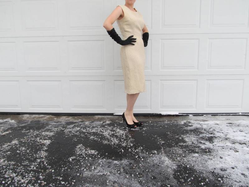 1960S Silvester Metallic Gold Wackelkleid, Verrückte Männer, Cocktailparty von PicassosStudio