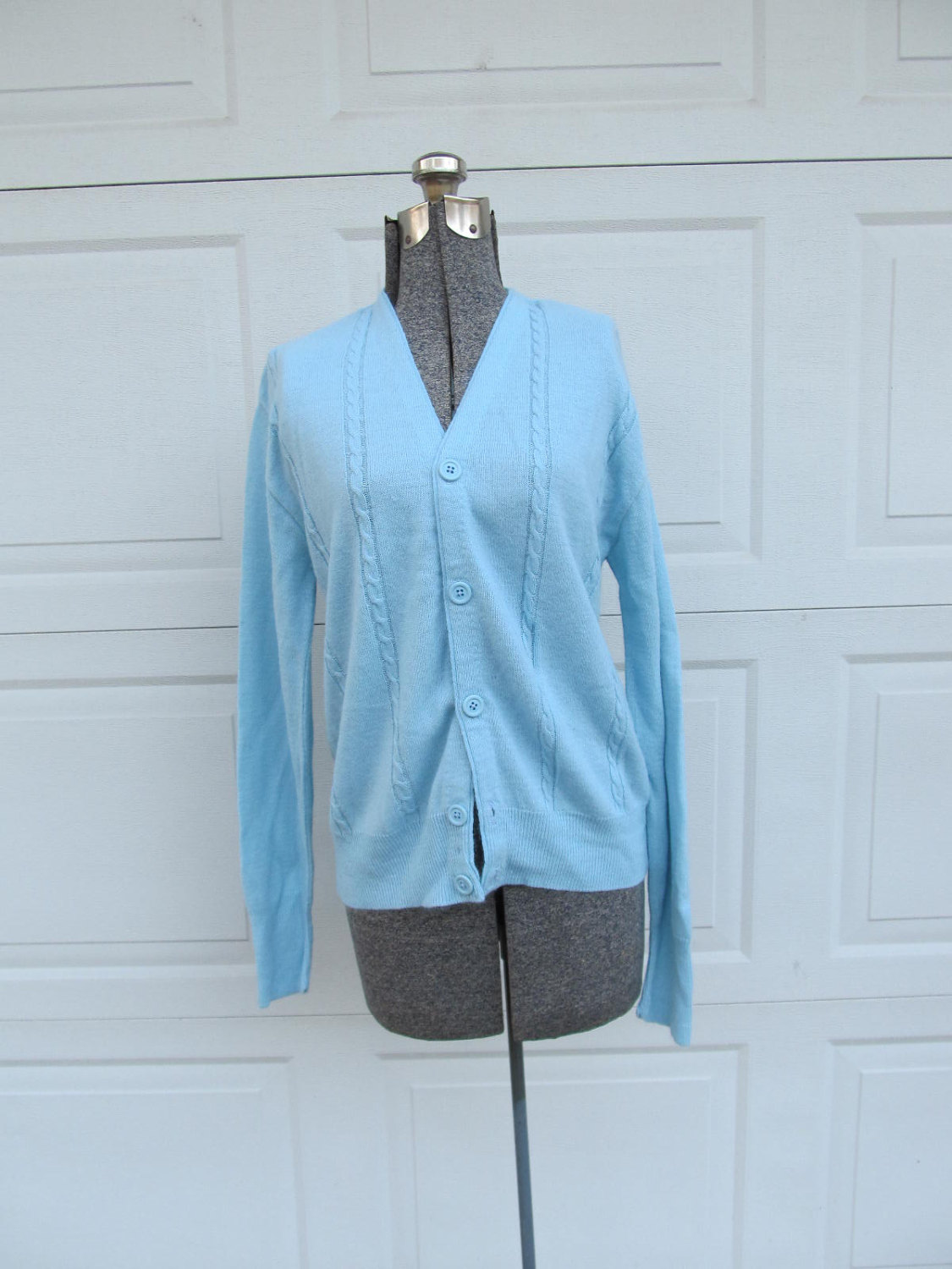 1970S Unisex Grunge Strickjacke, Veilchen Blau, Golf Sweater, L von PicassosStudio