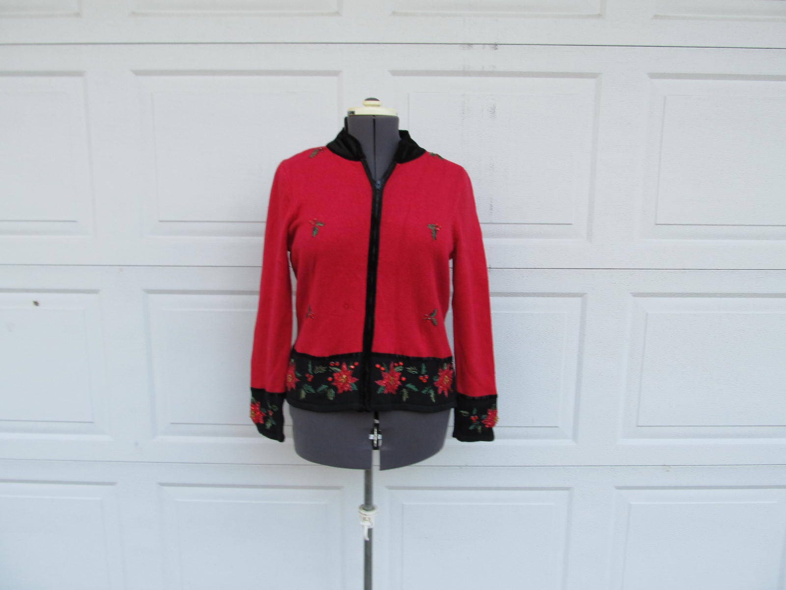 Vintage Hässliche Weihnachten Pullover, Weihnachtssterne, Strickjacke Vorne, Large von PicassosStudio