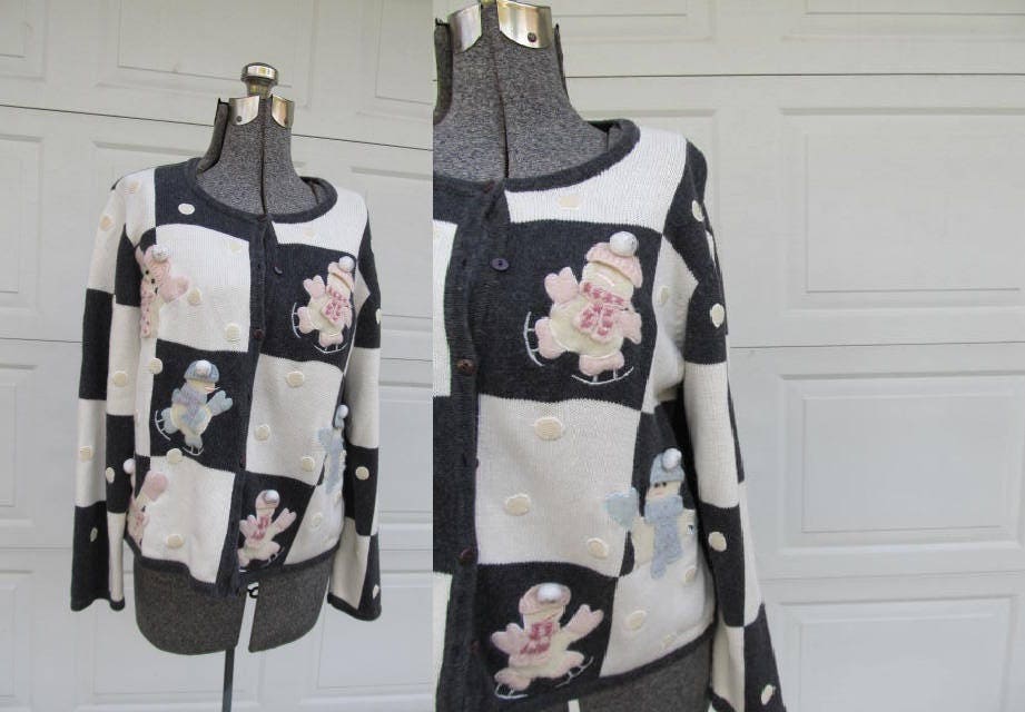 Vintage Ugly Christmas Pullover, Pastell, Schachbrett, Schneemänner, M von PicassosStudio