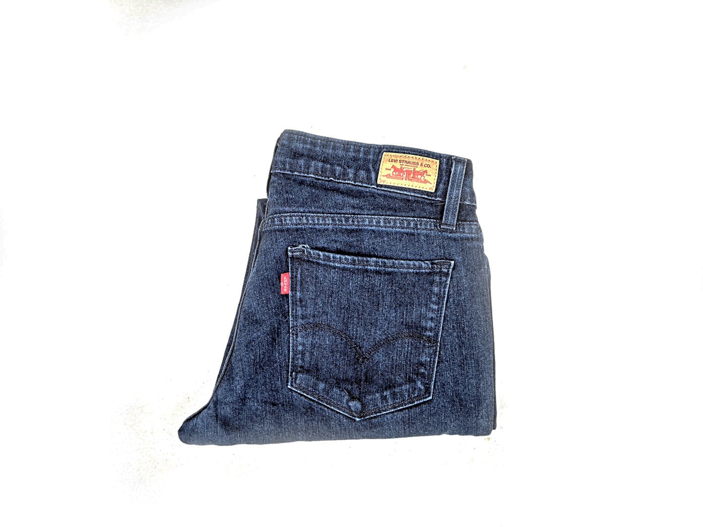 Frauen Levis 531 Skinny Jeans Niedriger Aufstieg Levi Strauss & Co Dunkelblaue Indigo-Denim-Hose Größe 4 von PiccobelloVintage