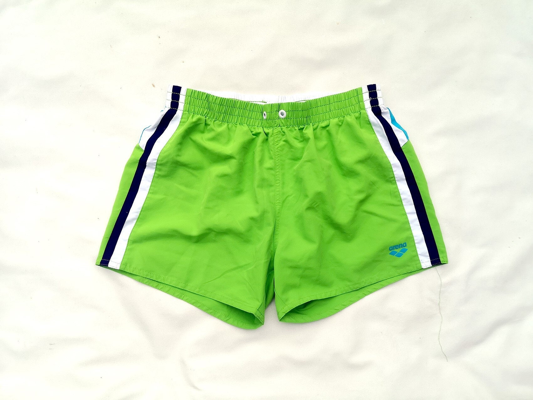 Vintage Arena Color Block Herren Badehose Neon Grün Schwarz Weiß Gestreifte Strand Shorts Bademode von PiccobelloVintage