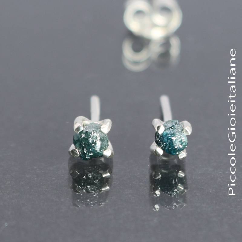 Natürliche Rohdiamant Ohrringe Grün Blau, Silber 925, Kleine Ohrringe, Lichtpunkt Handwerk von PiccoleGioieitaliane