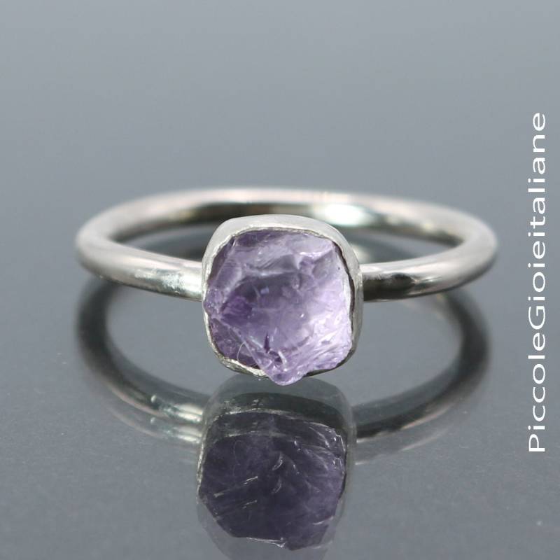Rauer Amethystring, 925Er Silberring, Caboch Ring, Harter Steinring, Handgefertigter Minimaler Ring von PiccoleGioieitaliane