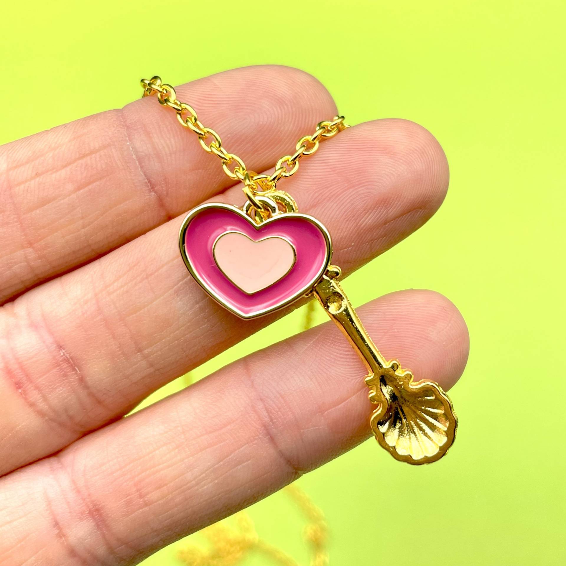 Halskette Mit Löffel | Mini, Glücksbringer, Kette, Goldlöffel, Im Trend, Y2K, Rosa Herz Charm Kette Uk Goldene von PickleParlour